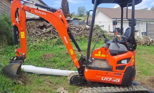 1 mini pelle Kubota 1,7 tonnes